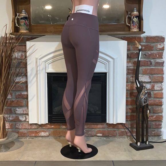 🌿NWT Lululemon Wunder Under HR Tight 28” - Picture 5 of 7